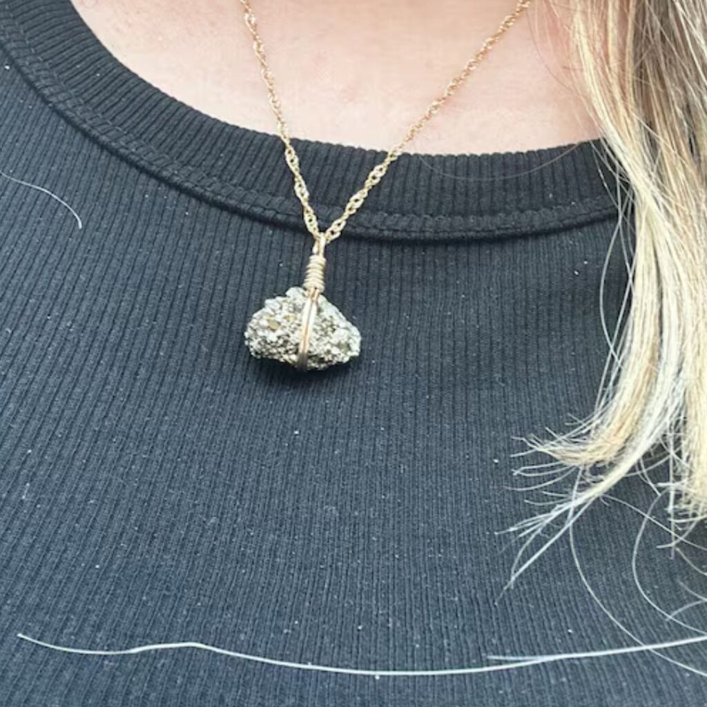 pyrite-necklace-for-taurus