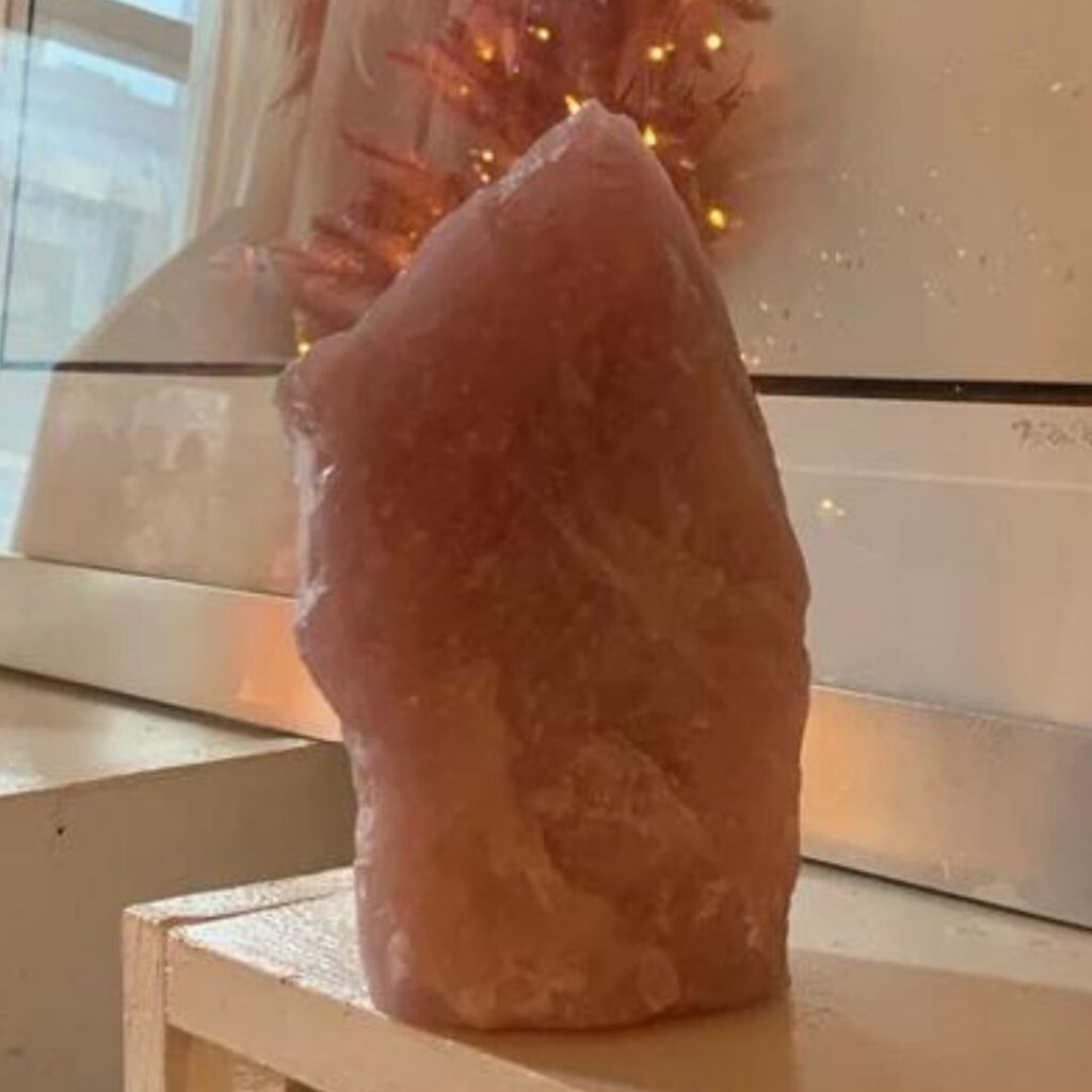 rose-quartz-crystal-for-Aries
